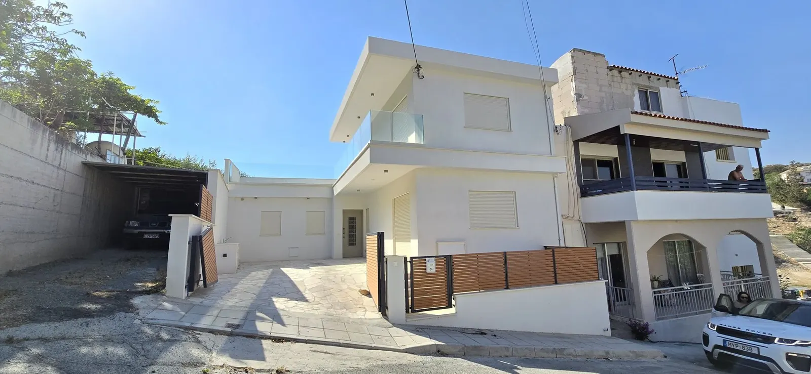 Beautiful 3-Bedroom House in Germasogeia – Exterior