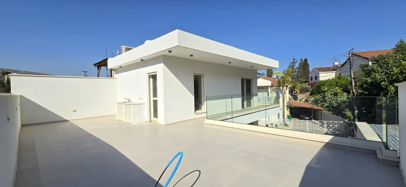 Beautiful 3-Bedroom House in Germasogeia – Exterior
